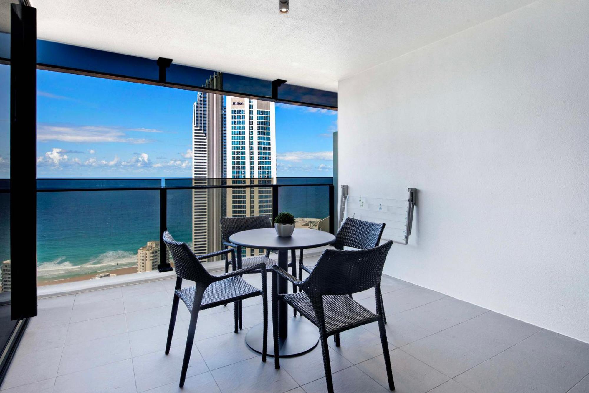 Circle On Cavill - Self Contained, Privately Managed Apartments Gold Coast Dış mekan fotoğraf